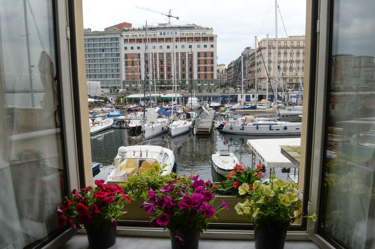 Casa Del Porto Al Borgo Marinari Villa Naples Luaran gambar