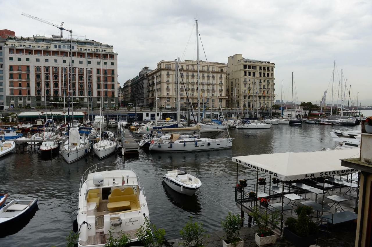 Casa Del Porto Al Borgo Marinari Villa Naples Luaran gambar